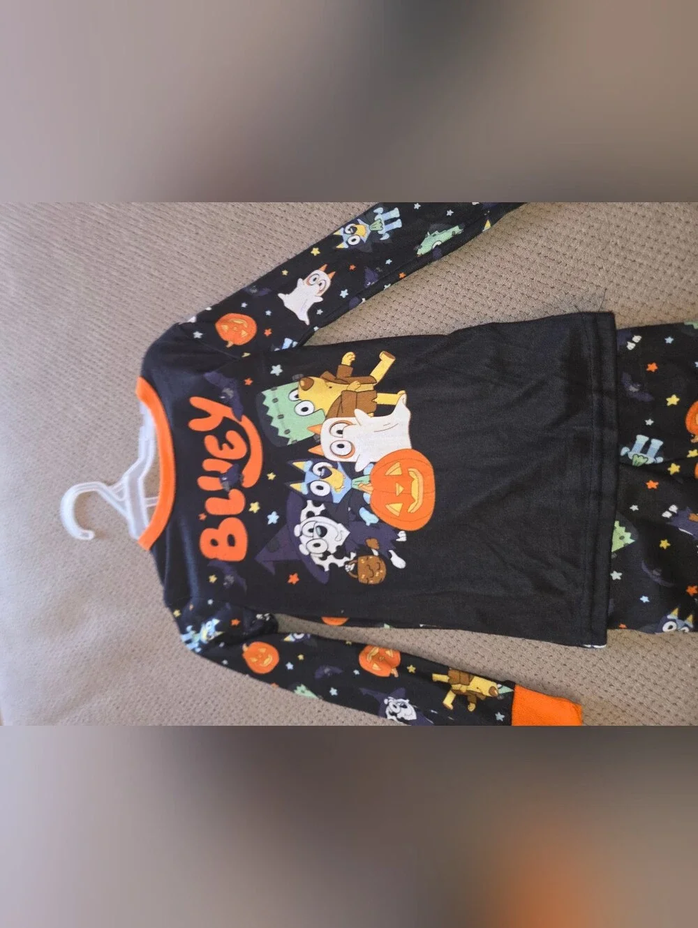 Boys 2-Piece Black & Orange Bluey Halloween Top & Pants Pajama Set Size 4
